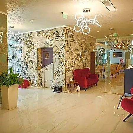 Stavros 4* Mamaia
